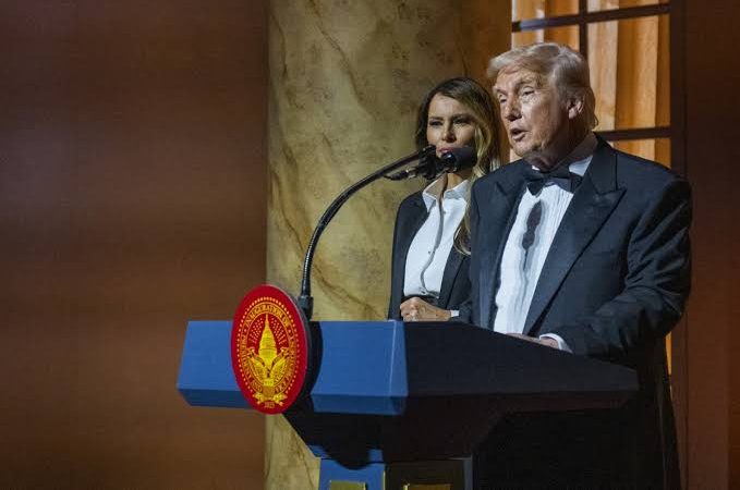 Trump Defends White House Ballroom Project After Security Scare — Akelicious