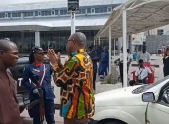 Video Shows Peter Obi Settling Heated Dispute Between Drivers at Airport — Akelicious