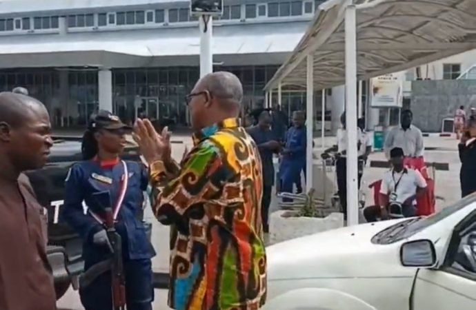 Video Shows Peter Obi Settling Heated Dispute Between Drivers at Airport — Akelicious