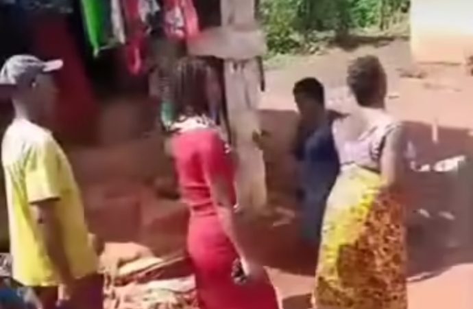 Enugu Community Parades Woman for Allegedly Taking Married Daughter for Ab0rtion — Akelicious