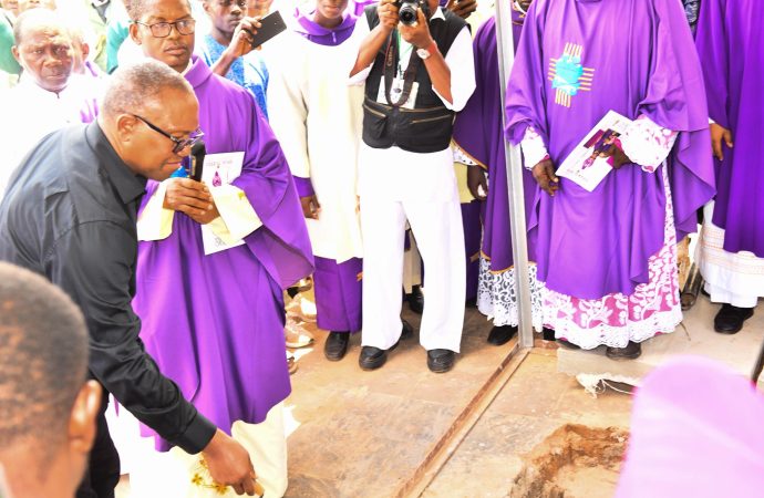 Peter Obi Joins Clergy, Faithful For Burial Of Bishop Peter Nworie Chukwu — Akelicious