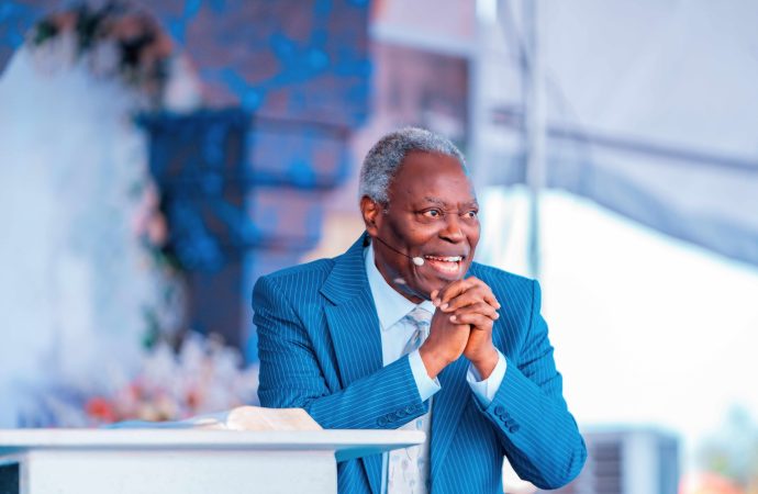 Return to God for Lasting Peace, Pastor Kumuyi Tells Nigerians — Akelicious