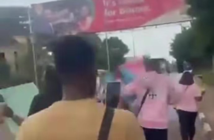 Uzo-Uwani Youths Protest in Enugu, Demand Government Intervention Over Neglect — Akelicious